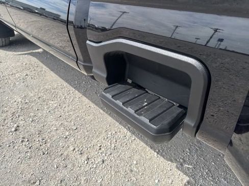 Used 2025 Ford F350 Lariat w/ Lariat Ultimate Package AWD/4WD image 13