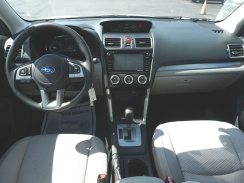 Used 2017 Subaru Forester 2.5i Premium AWD/4WD image 19