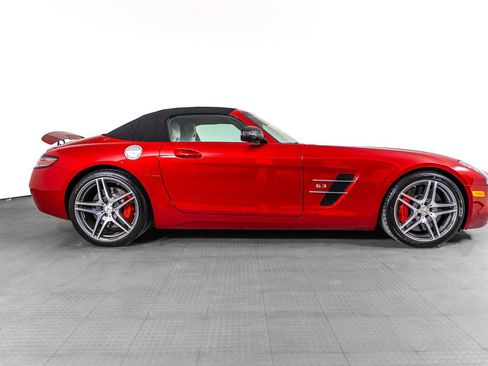Used 2012 Mercedes-Benz SLS AMG Roadster image 56