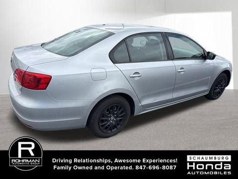 Used 2013 Volkswagen Jetta S image 4