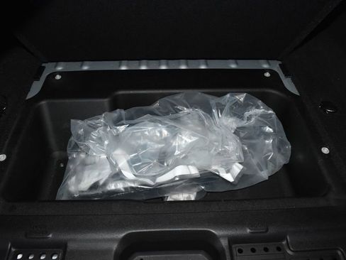 Used 2024 Jeep Wrangler Unlimited Rubicon image 28