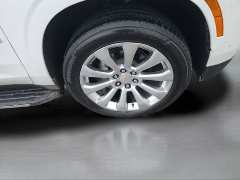 Used 2025 Chevrolet Tahoe Premier AWD/4WD image 35