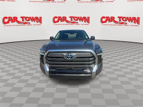 Used 2022 Toyota Tundra Limited image 3