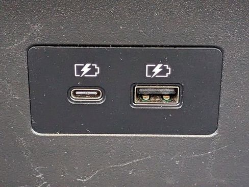 Used 2023 Nissan Rogue SV w/ SV Premium B Package image 21