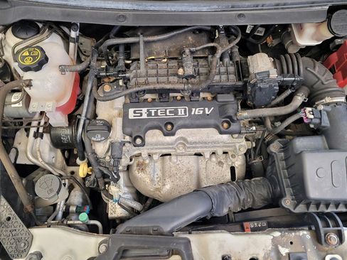 Used 2015 Chevrolet Spark LT image 30