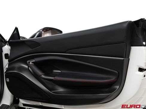 Used 2022 Ferrari F8 Tributo RWD image 36