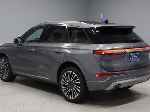 Used 2021 Lincoln Corsair Reserve w/ Equipment Group 201A image 9