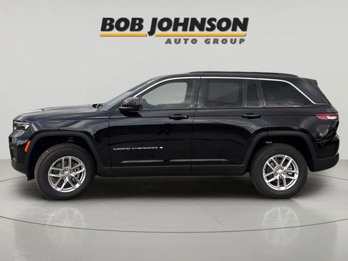 New 2025 Jeep Grand Cherokee Laredo X image 13