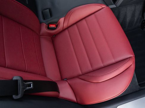 Certified 2026 Porsche Panamera 4 AWD/4WD image 38