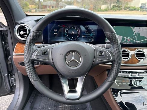 Used 2017 Mercedes-Benz E 300 E 300 Sedan 4D image 15