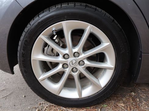 Used 2012 Lexus CT 200h Premium w/ Leather Pkg FWD image 43