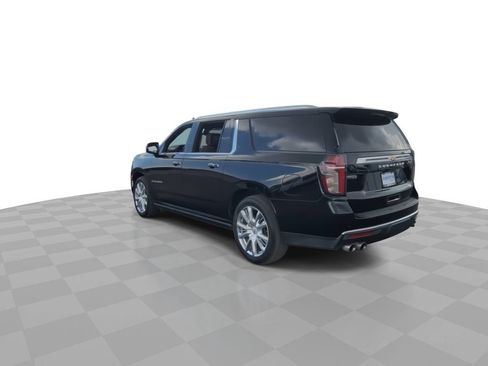 Used 2021 Chevrolet Suburban High Country RWD image 6