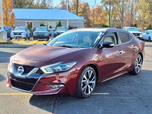 Used 2016 Nissan Maxima 3.5 SL w/ Interior Lighting Package image 3