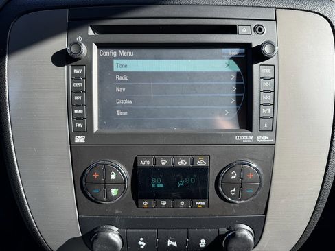 Used 2012 Chevrolet Avalanche LT image 10