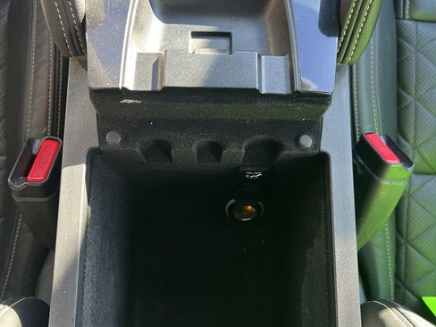 Used 2017 Nissan Maxima Platinum w/ Medallion Package image 25