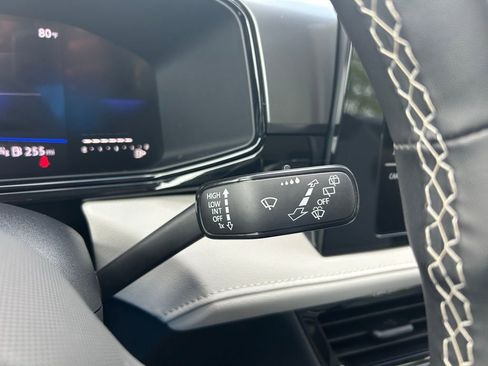 Certified 2025 Volkswagen Taos S image 22