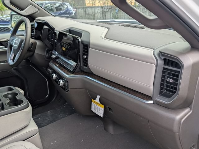 New 2026 GMC Sierra 1500 SLE w/ Preferred Package RWD image 18