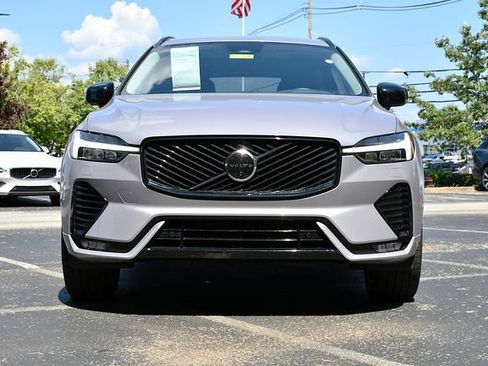 Used 2026 Volvo XC60 B5 Plus AWD/4WD image 2