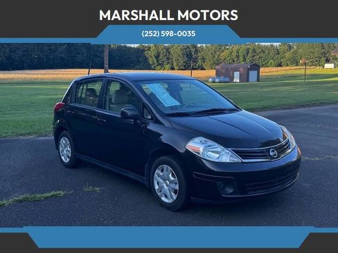 Used 2011 Nissan Versa 1.8 S w/ Plus Pkg image 1