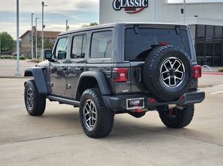 Used 2025 Jeep Wrangler Unlimited Rubicon video 3