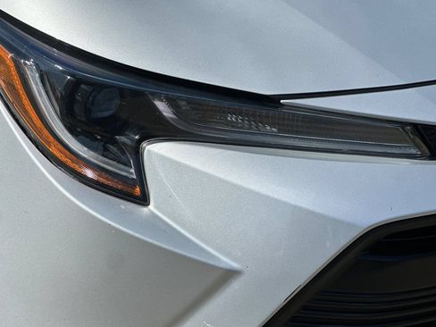Used 2024 Toyota Corolla LE FWD image 43