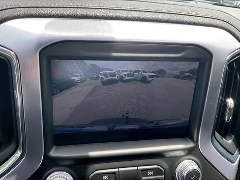 Used 2020 GMC Sierra 1500 SLT RWD image 26