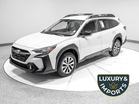 Used 2023 Subaru Outback Premium AWD/4WD image 1