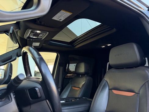 Used 2020 GMC Sierra 1500 AT4 w/ AT4 Premium Package AWD/4WD image 14