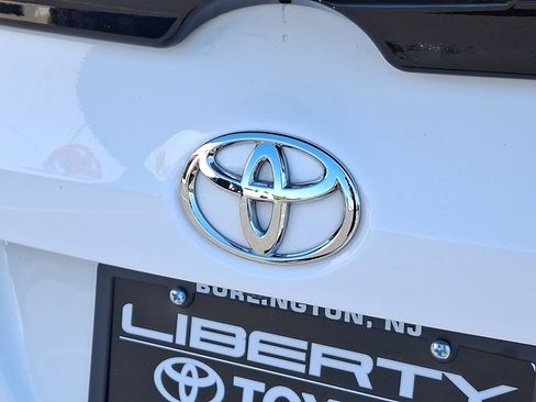 Used 2019 Toyota Corolla SE FWD image 29