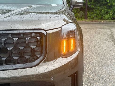 Used 2024 Kia Telluride SX Prestige X-Line AWD/4WD image 9