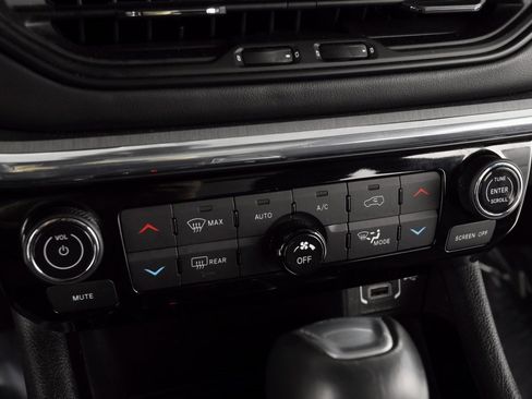 Certified 2022 Jeep Compass High Altitude image 32