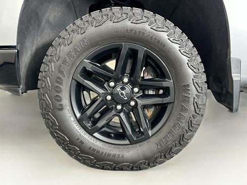 Used 2024 Chevrolet Silverado 1500 Custom Trail Boss image 11