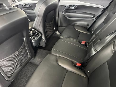 Certified 2025 Volvo XC90 B5 Core w/ Protection Package Premier AWD/4WD image 11
