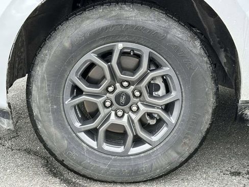 Used 2025 Ford Expedition Active image 8