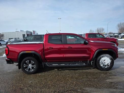 Used 2025 GMC Canyon AT4 w/ Technology Plus Package AWD/4WD image 7