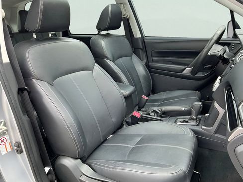 Used 2018 Subaru Forester 2.5i Touring image 16