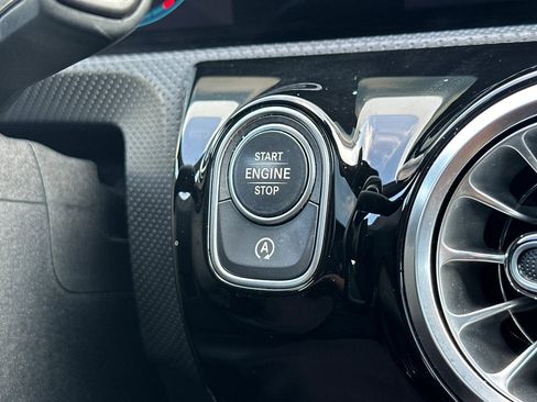 Used 2023 Mercedes-Benz CLA 250 image 20