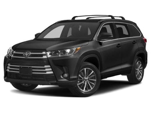 Used 2018 Toyota Highlander XLE image 1