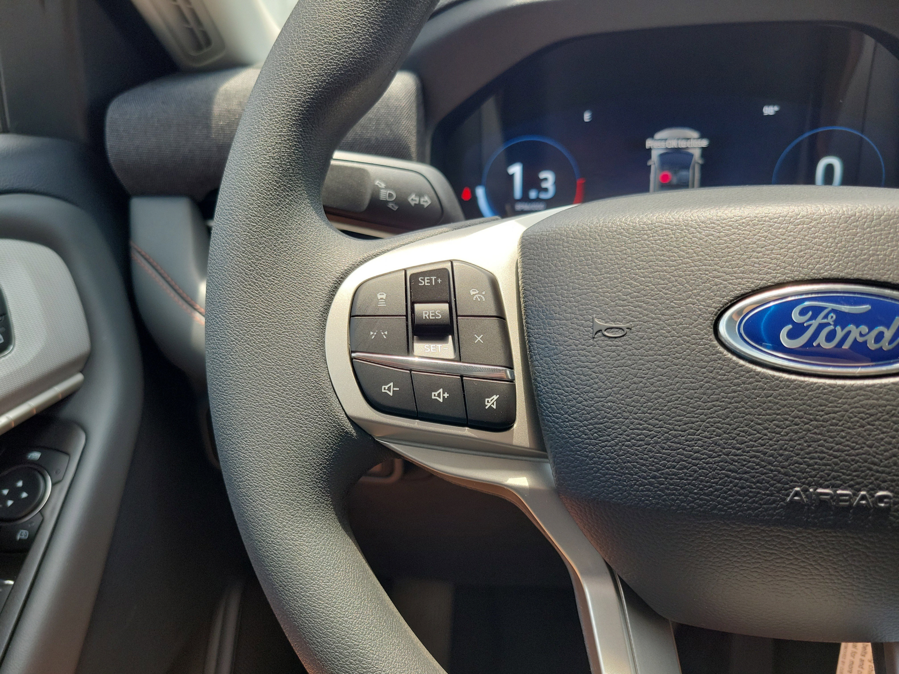 New 2026 Ford Explorer Active AWD/4WD image 19