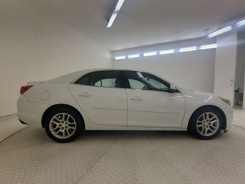 Used 2015 Chevrolet Malibu LT w/ Power Convenience Package image 6