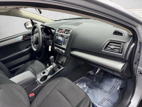 Used 2019 Subaru Outback 2.5i AWD/4WD image 20