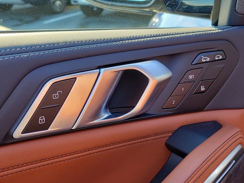 New 2026 BMW X6 xDrive40i w/ Executive Package image 15