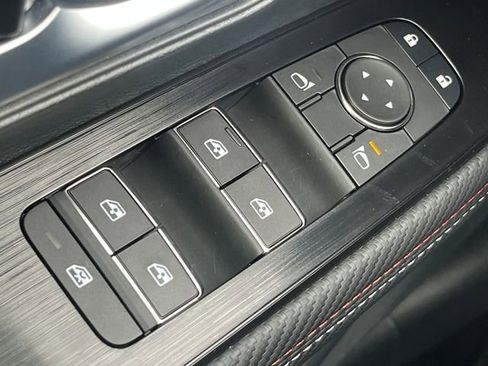 New 2026 Nissan Kicks SR w/ Cold Weather Package image 18