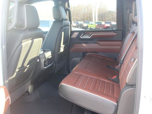 New 2026 GMC Sierra 2500 Denali Ultimate image 12