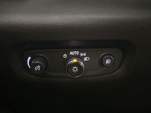 Used 2019 Chevrolet Traverse LT AWD/4WD image 34