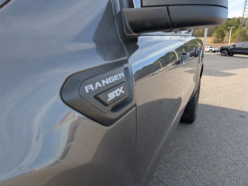 Used 2020 Ford Ranger XL w/ Equipment Group 101A Mid image 9
