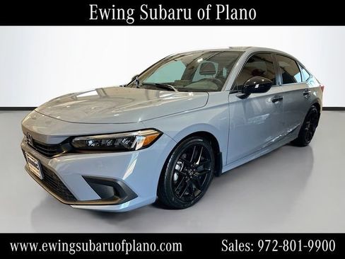 Used 2023 Honda Civic Sport image 3
