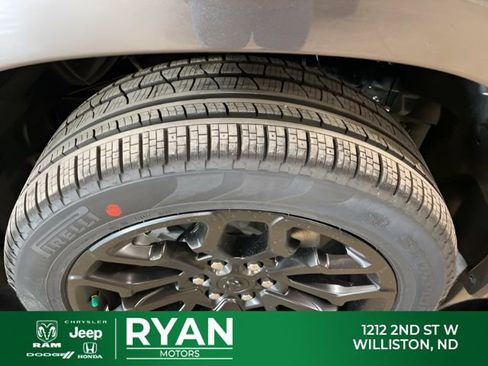 New 2026 RAM 1500 Limited AWD/4WD image 18