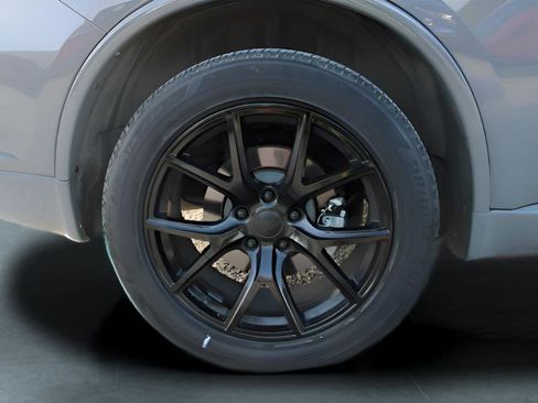 Used 2022 Dodge Durango GT image 9