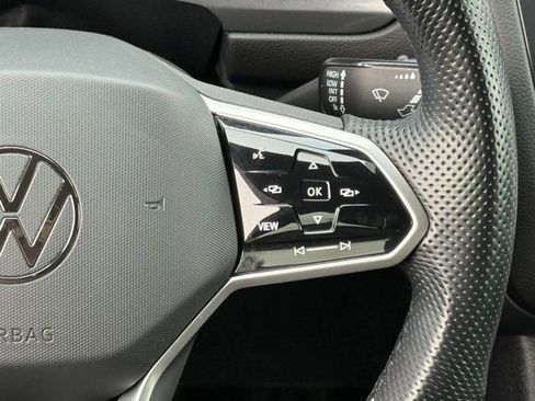 Used 2022 Volkswagen Tiguan SE R-Line image 26